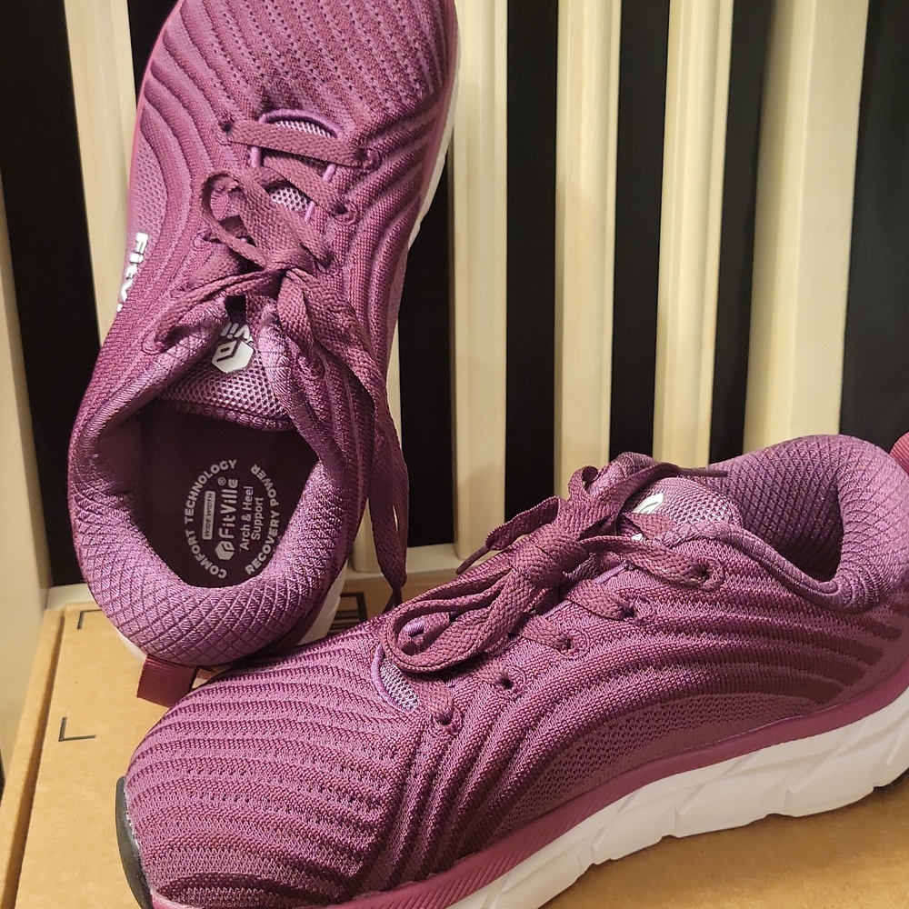Women's Purple Athletic Shoes
